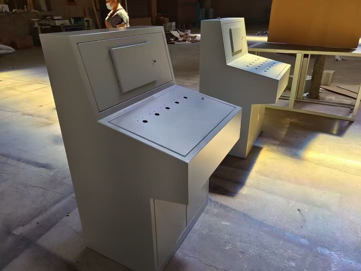 �Ϸ���̨TLC-116